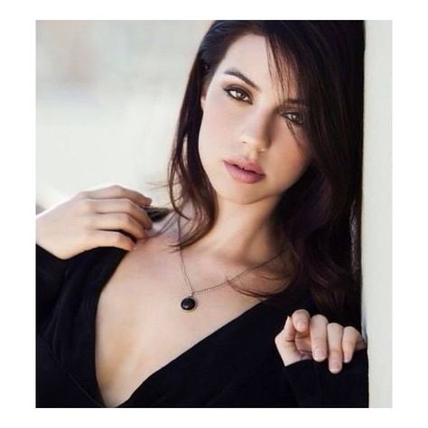 Adelaide Kane Beautiful People ❤ liked on Polyvore featuring adelaide kane, people and pictures Adelaide Kane Photoshoot, Adelaide Kane, Mary Queen Of Scots, Girls Show, Girl Crush, Inspirational Women, Beautiful Woman, Dark Hair, Celebrities Female