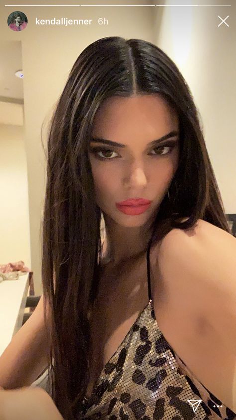 Kendall Jenner Selfie, Kendall Jenner Face, Kendall Jenner Icons, Stile Kendall Jenner, Kendall Jenner Photos, Kendall Style, Jenner Sisters, Perez Hilton, Kylie Kristen Jenner