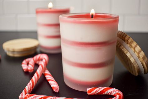 How to Make Candles Smell Stronger: 6 Tips For Great Scent Throw - Jessica Welling Interiors Diy Jar Candles, Diy Fall Candles, Diy Peppermint Candle, Make Wax Melts, Easy Diy Candy, Christmas Candle Jars, Wax Melts Recipes, Fall Candles Diy, Candy Cane Candle