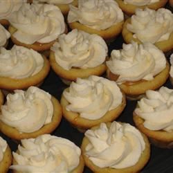 Carmel Cup Tassies, Carmel Cups Recipe, Carmel Cup Cookie Recipe, Caramel Tassies Recipe, Carmel Tassies, Caramel Tassies, Tassies Recipe, Caramel Cups, Cup Recipes