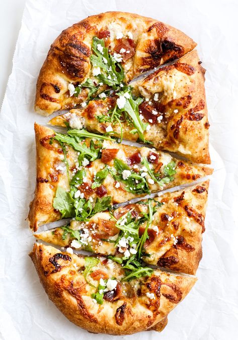 Bacon, Goat Cheese, and Fig Jam Flatbread – Sauced Kitchen Fig Jam Pizza, Fig Flatbread, Flatbread Toppings, Bacon Goat Cheese, Fig Pizza, Goats Cheese Flatbread, Naan Pizza Recipes, Flatbread Pizza Recipes, Goat Cheese Pizza