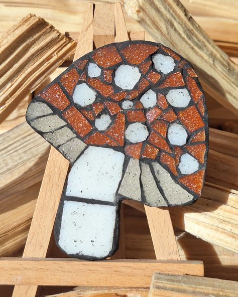 🍄 saw so many different mushrooms on our walk yesterday, none quite as cute as this one though 🥰 . . . . . . #mosaic #mosaicart #mosaics #mosaicartist #mosaicartwork #quirkyart #youngartist #kentartist #craftideas #craftastherapy #artisanmade #traditionalart #colourfulart #modernmosaics #mosaicsuk #mushroomdecor #cutehalloween #autumndecor #halloweengift #mushroommagnet #mushroomgift #mushroomart #mushroomseason Mosaic Mushrooms Diy, Mosaic Mushrooms, Mushrooms Diy, Different Mushrooms, Modern Mosaics, Mosaic Artwork, Quirky Art, Mushroom Decor, Mushroom Art