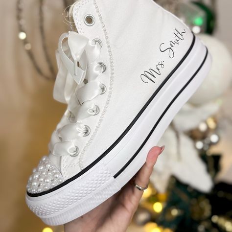 Custom Bling Converse. Now Available! #wedding #weddingshoes #converse Custom Bridal Sneakers, Pearl Converse Wedding, Wedding Day Sneakers, White Wedding Converse, Custom Wedding Converse, Wedding Air Force Ones, Wedding Dress With Converse, Wedding Vans Shoes, Sneakers For Wedding