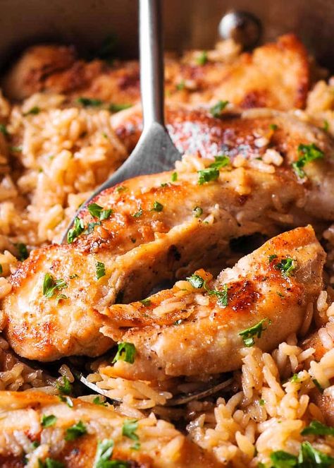 Kitchen Me Now Recipes, Chicken And Rice Dinner Recipes, Rice And Chicken Recipes, Garlic Parmesan Rice, Parmesan Rice, Chicken With Garlic, Garlic Rice, Quick Chicken, Chicken And Rice