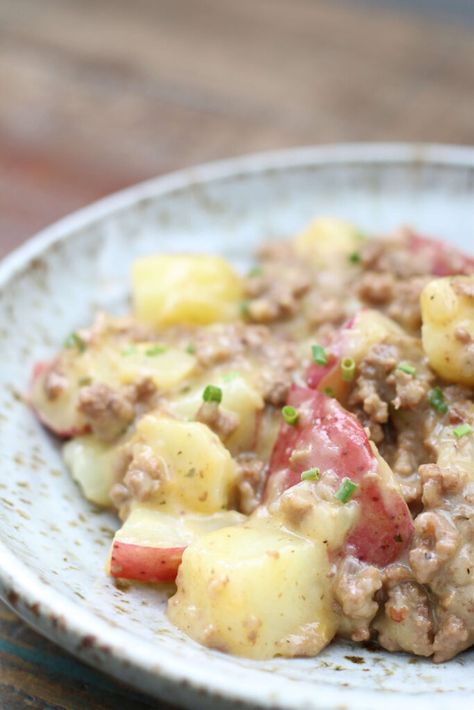 Potatoes Ground Beef, Hamburger And Potatoes, Red Potato Recipes, Country Dinner, Pork Chops And Gravy, Ground Beef And Potatoes, Beef And Potatoes, Ranch Dressing Mix, Instant Pot Dinner Recipes