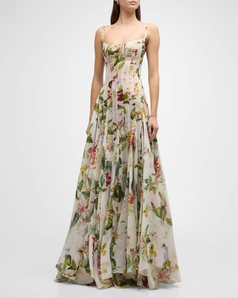 B8ZKQ Oscar de la Renta Sleeveless Floral And Fauna Gazar Gown Gazar Gown, Short Dresses White, Elegant Backless Dress, Floral And Fauna, Camisole Dress, Vintage Gowns, Drop Waist, Scoop Neckline, Vestidos De Novia