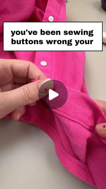 Dress Forms Store on Instagram: "How to sew a button quickly and properly  Credits by @seweeasy   #sewingtips #LifeHack #Buttons #DIY #sewing #howtosew #sewingideas #ilovesewing" Sewing On A Button By Hand, Fabric Buttons Diy, Sewing On A Button, Useful Things To Sew Diy Projects, Sewing On Buttons, How To Sew On A Button, How To Sew Buttons, How To Sew A Button, Sewing Hacks Clothes