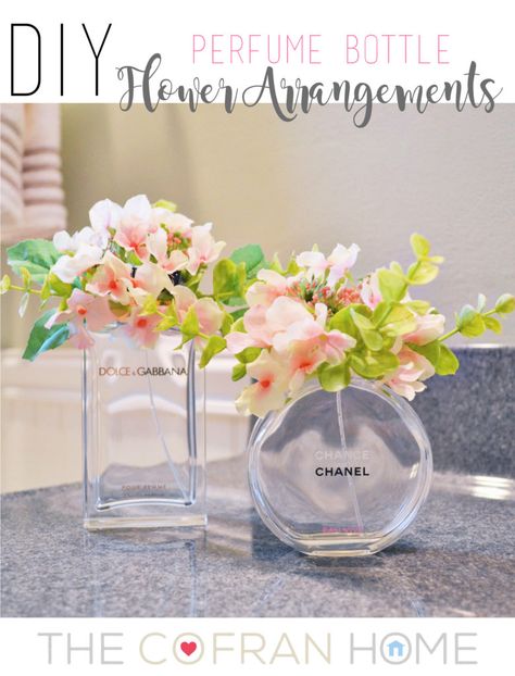 I didn't want to throw away my empty perfume bottles, so I used them to make these DIY flower arrangements!  Super simple and a great way to brighten up any room! Bottle Flower Arrangements, Old Perfume Bottles, Empty Perfume Bottles, Diy Perfume, Astuces Diy, Flower Arrangements Diy, Cosmetic Containers, Recycled Bottles, Mason Jar Diy