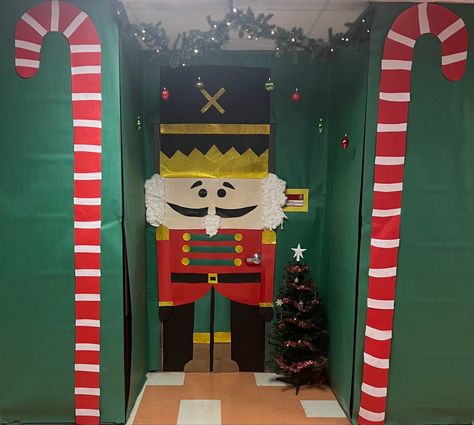 Door decorating competition Nutcracker Classroom Door, Winter Door Decorations Classroom, Door Decorations Classroom Christmas, Christmas Door Decorating Contest, Winter Door Decorations, Christmas Door Decoration, Door Decorating Contest, Fun Office, Classroom Christmas