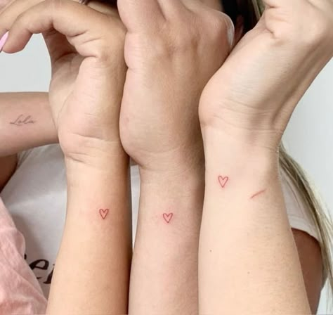 Matching Heart Tattoos, Dr Tattoo, Maching Tattoos, Small Sister Tattoos, Matching Friend Tattoos, Matching Best Friend Tattoos, Small Girly Tattoos, Matching Sister Tattoos, Heart Tattoos