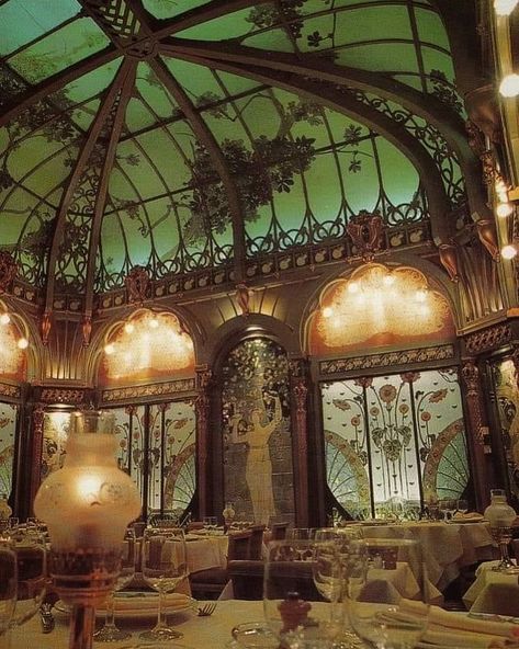 🌱 Art Nouveau Restaurant in the Langham Hotel, Paris 🌱 Bayou Princess And The Frog, Princess And The Frog Aesthetic, Film Princess, Steampunk Shop, Academia Aesthetics, Frog Princess, Movie Aesthetic, Modern Princess, Princess And The Frog