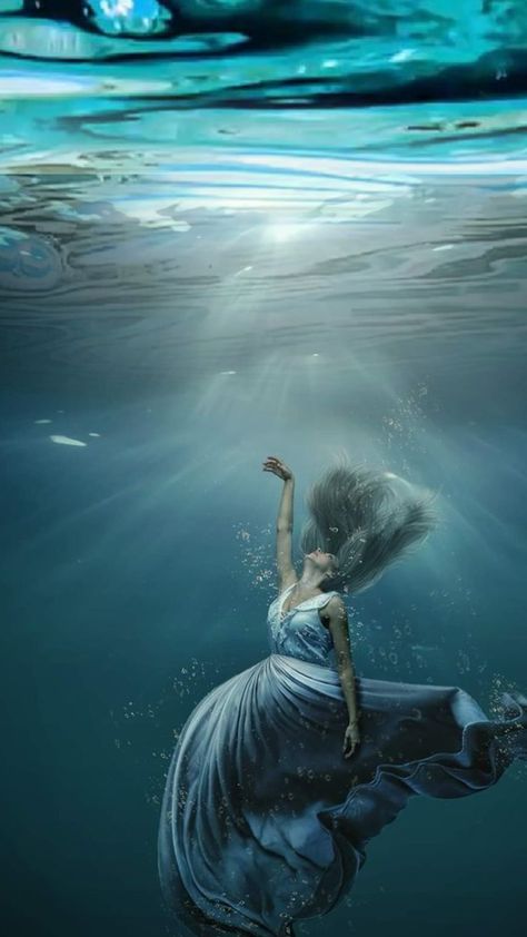 Underwater Model, Underwater Photoshoot, Underwater Portrait, Composite Photography, Photo Arts, Nature Goddess, Underwater Painting, Emma Jane, Sink Or Swim