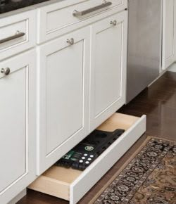 Under Cabinet Drawers, Clever Kitchen Ideas, Toe Kick Drawer, Accessible Kitchen, Extra Kitchen Storage, Diy Kitchen Projects, Baking Trays, Kitchen Storage Space, Hidden Kitchen