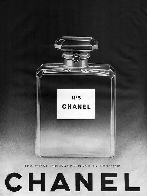 Chanel Number 5 Korean Black And White, White Minimalist Aesthetic, Chanel Number 5, Aesthetic Gray, Chanel Poster, Gray Minimalist, Chanel No5, Black And White Picture Wall, Chanel No 5