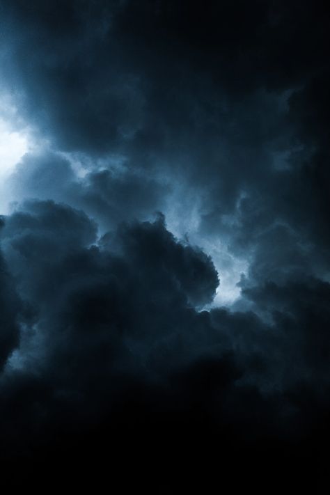 Free Nature Image on Unsplash Thunderstorm Pictures, Storm Images, Thunderstorm Clouds, Storm Pictures, Nature Images Hd, Cloud Photos, Artist Branding, Eye Of The Storm, Background Images Hd