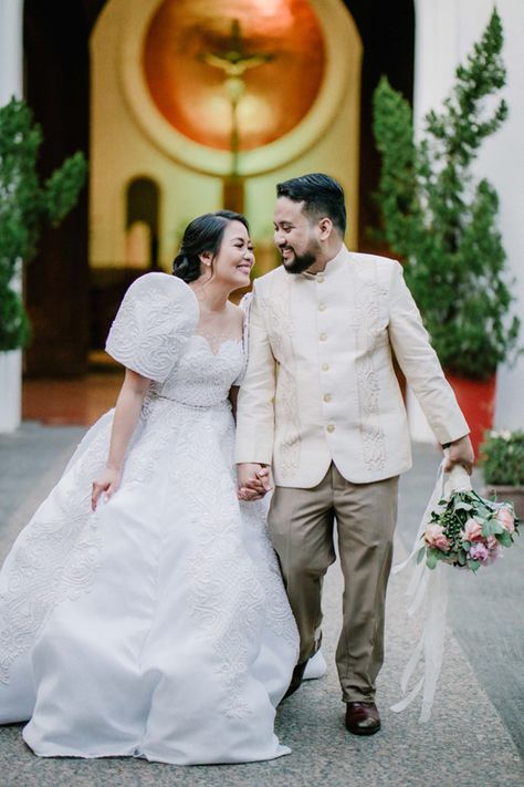 An Elegant Filipiniana Wedding with a Deep Burgundy Theme | https://brideandbreakfast.ph/2019/04/20/burgundy-filipiniana-wedding/ Coat Barong For Groom, Modern Barong Tagalog For Groom, Barong Tagalog For Groom, Barong Suit, Filipina Wedding, Wedding Filipiniana, Barong Tagalog Wedding, Coat Barong, Barong Wedding