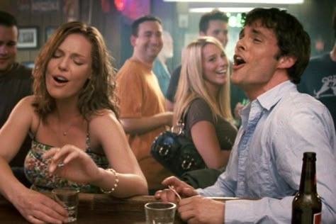 #27Dresses (2008) - #KevinDoyle #JaneNichols Benny And The Jets, Best Romantic Comedies, Comedy Scenes, 27 Dresses, I Love Cinema, Chick Flicks, Movie Couples, Romantic Movies, Love Movie