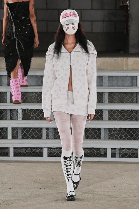 Ashley Williams Spring/Summer 2024 at London Fashion Week | Hypebeast 2024 Runway, Ashley Williams, Kpop Stage Outfits, Idol Fashion, Menswear Runway, Fashion Aesthetics, Fashion Week Runway, Alt Fashion, Traditional Fashion