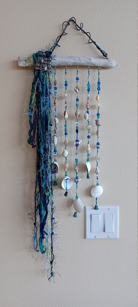 Drift Wood Ideas Diy Projects, Seashell Windchime Diy, Driftwood Chimes, Crystal Suncatchers Diy, Seashell Wind Chimes, Bead Chandelier, Wind Chimes Craft, Driftwood Art Diy, Driftwood Projects