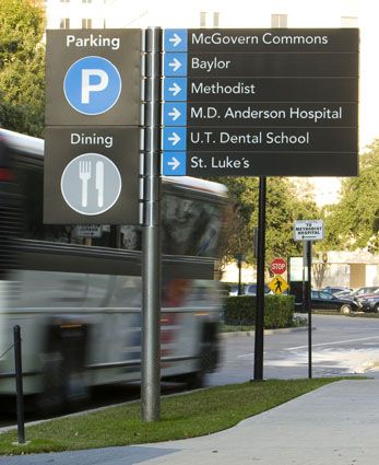 Directional Signage Design, Texas Medical Center, Park Signage, Directional Signage, Sign System, Wayfinding Design, Wayfinding System, Interior Signs, Directional Signs