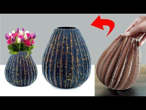 DIY Cardboard-flower-vase-making ideas-Flower-vase-decoration and aesthetics-flower vase crafting ideas Cardboard Flower Vase, Mother's Day Crafts For Kids, Flower Vase Crafts, Flowers Paper Craft, Make Paper Flowers, Flower Vase Making, Painted Glass Vases, Diy Crafts Love, Vase Decoration