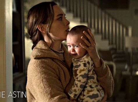 Love Quinn Pregnant, You Season 3 Love Quinn, Victoria Pedretti You, Victoria Pedretti Gifs, Victoria Pedretti Gif, Love Quinn Aesthetic, Celina Jade, Love Quinn, Gfx Resources