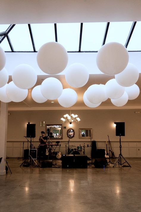 Balloon Dance, Balloon Ceiling, Wedding Backyard Reception, Work Christmas Party, Backyard Reception, Dance Floor Wedding, Diy Balloon Decorations, M K, White Balloons