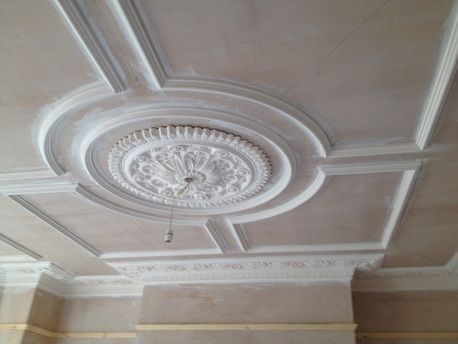 Victorian-coving-with-dado-rail-Victorian-ceiling-rose-decorative-plaster-situ Victorian Ceiling Design, Coving Ideas, Ceiling Moulding, Ceiling Coving, Coffered Ceiling Design, Victorian Ceiling, Plaster Coving, Plaster Ceiling Design, Plaster Cornice