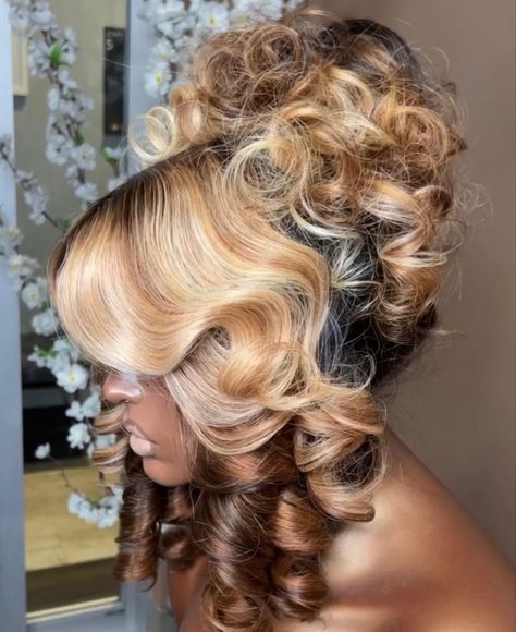 Weave Hairstyles Braided, 13x4 Lace Front Wig, Wave Texture, Honey Blonde Hair, Sassy Hair, Hair Affair, Hot Hair Styles, Hair Ponytail Styles, Dope Hairstyles