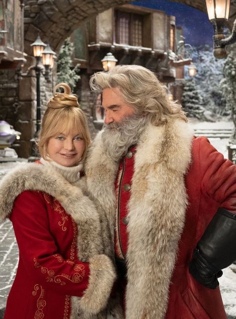 The Christmas Chronicles, Goldie Hawn Kurt Russell, Christmas Chronicles, Netflix Christmas Movies, David Burtka, Santa Claus Pictures, Film Netflix, Best Christmas Movies, Neil Patrick