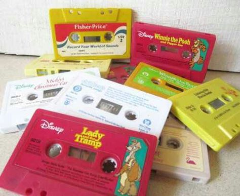 Storybook cassette tapes I learned to read on these. Kids today would think they were boring but I loved them! Pooh Winnie, Childhood Memories 90s, Nintendo Console, 90s Memories, 90s Toys, Disney Books, 80s Toys, 90s Childhood, Childhood Toys