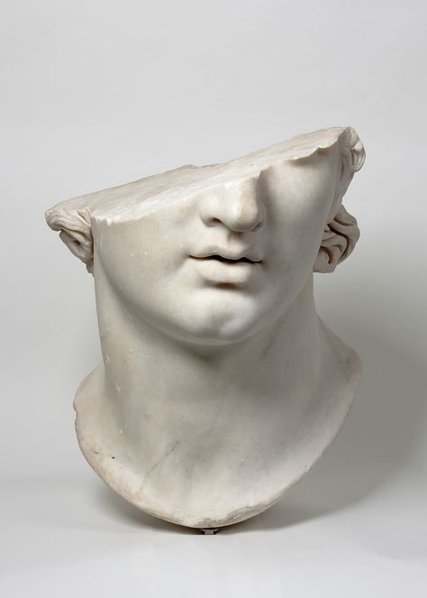 Fragmentary Colossal Head of a Youth (Hellenistic period, 2nd century BCE), marble (© SMB / Antikensammlung) White Sculpture, Classical Sculpture, Art Selfie, Ancient Greek Sculpture, Hellenistic Period, Roman Statue, Classic Sculpture, Greek Statues, Roman Sculpture