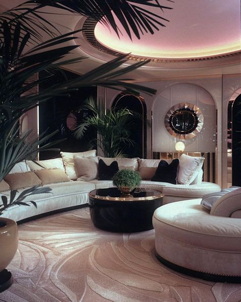 80s Interior Design Living Rooms, 80s Luxury Bedroom, Art Deco Revival Interior, 90s Mansion, 1980 Interior Design, 80s Luxury Aesthetic, 80s House Aesthetic, 80s Luxury Interior, 80s Living Room Aesthetic