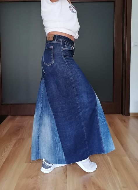 Jeans Skirt Upcycled Denim Long Skirt With Patchwork High - Etsy Bulgaria Denim Skirt Long, Reworked Jeans, Vintage Street Fashion, Tunics With Leggings, High Waisted Denim Skirt, Boho Denim, Festival Skirts, Long Denim Skirt, Streetwear Jeans