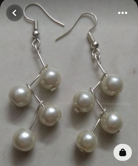 Small Bead Earrings Diy, Homemade Pearl Earrings, Small Bead Earrings, Beads Earrings Diy, Aretes Diy, Diy Earrings Pearl, Diy Pearl Earrings, Handmade Pearl Earrings, Diy Earrings Dangle