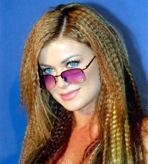 10 hairstyles from the 90s that should STAY THERE - CosmopolitanUK #femalehairstylestrends Hairstyles From The 90s, 90's Hairstyles, Carmen Electra, 90s Trends, Crimped Hair, Smink Inspiration, 90s Hairstyles, Edgy Hair, Heart Face Shape