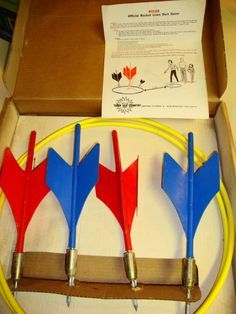 Lawn Darts, Vintage Toys 1970s, Yard Game, Vintage Toys 1960s, Diy Yard Games, Old Board Games, 70s Toys, 1970s Childhood, Old School Toys