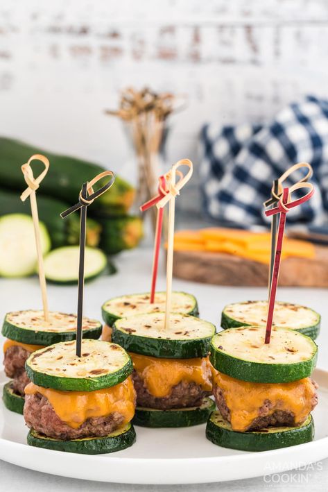 Beef Appetizer Recipes, Appetizers With Ground Beef, Ground Beef Appetizer, Ground Beef Easy Recipes, Beef Easy Recipes, Zucchini Sliders, Beef Appetizers, Small Bites Appetizers, Football Parties