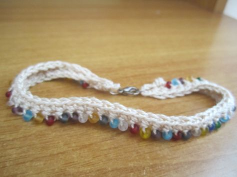 Crocheted Bracelets With Beads, Crochet Bracelets With Beads, Beaded Crochet Patterns, Beaded Crochet Bracelets, Crochet Bead Bracelet, Crochet Necklace With Beads, Crochet Bracelet Patterns, Crocheted Bracelets, Diy Crochet Bracelet