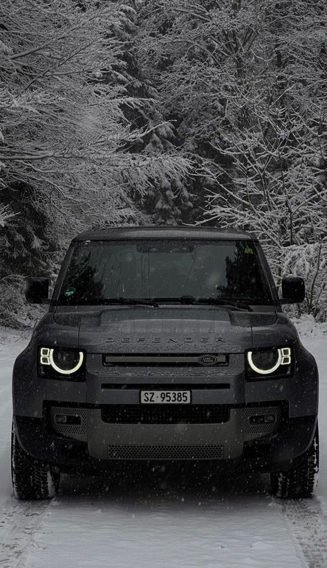 Landrover Defender Wallpaper, Black Defender, Defender Car, New Car Wallpaper, Dream Cars Range Rovers, Land Rover Defender 130, Luxury Cars Audi, New Defender, Range Rovers