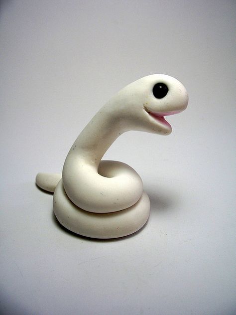 The Snake Clay Snake, Clay Date, Chinese New Year Crafts For Kids, Polymer Clay Craft, Making Toys, Frog Crafts, Chinese New Year Crafts, How To Make Clay, Clay Crafts Air Dry