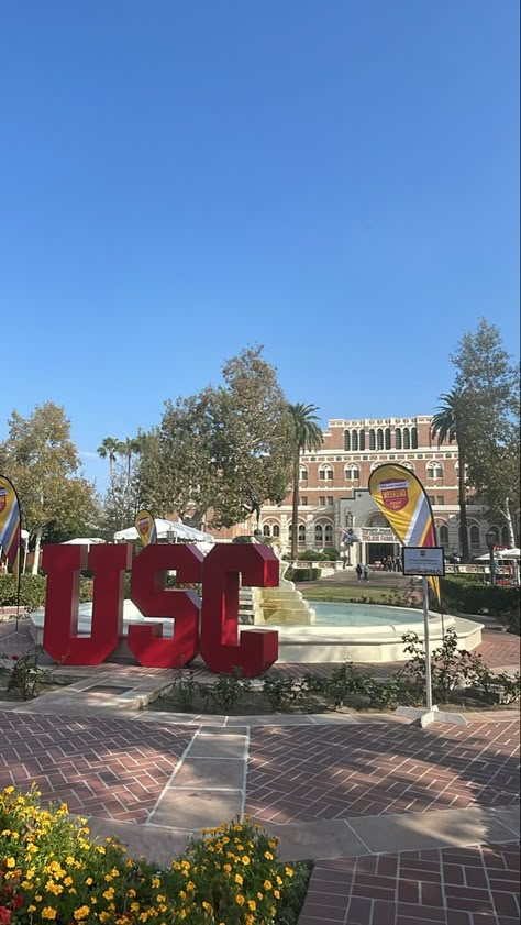 Usc Film School, Usc College, Campus Aesthetic, College Goals, College Vision Board, College Tour, Usa University, College Acceptance, College Majors