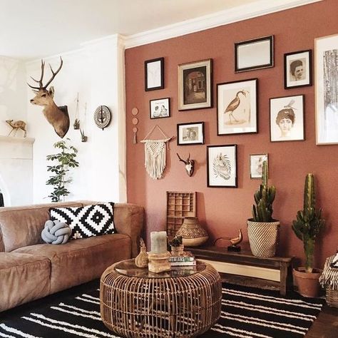 a gorgeous boho living room with a terracotta wall, a gallery wall, some cacti in pots, a leather sofa and a wooven table Terracotta Living Room, Remodel Stairs, Interior Hallway, Remodel Farmhouse, Interior Bedroom, Decor Entryway, Decor Themes, Remodel Bedroom, Boho Living Room