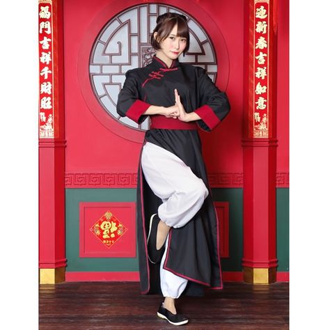 Chinese Dressing, Kung Fu Clothing, Tai Chi Clothing, Japanese Karate, Martial Arts Clothing, Outfits New Year, Martial Arts Women, People Poses, Fashion Design Drawings