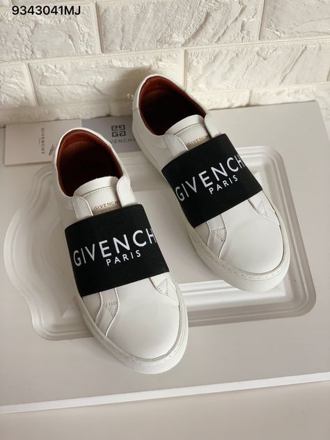 Givenchy woman man white leather shoes elastic band sneakers Givenchy Fashion, Givenchy Shoes, White Leather Shoes, Couple Shoes, Givenchy Women, Fashion Man, Chanel Espadrille, Infographic Design, Men Fashion