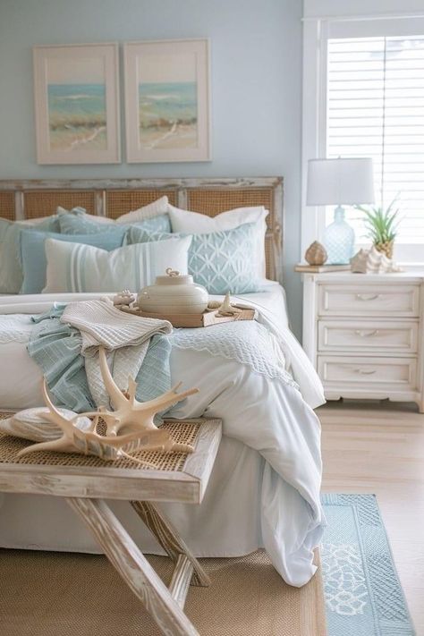 Costal Bedroom, Coastal Bedroom Ideas, Textured Rugs, Beach Themed Bedroom, Coastal Bedroom Decorating, Coastal Interior, Beachy Room, Tropical Bedrooms, Beach House Interior Design