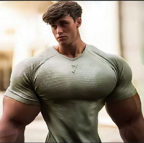 Big Muscle Men, Huge Biceps, Bodybuilding Pictures, Muscle Boy, Small Clothes, Big Muscles, Chest Workout, Muscle Growth, Muscle Men