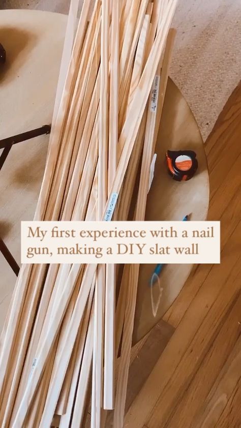 Wood Home Decor Ideas, Slat Wall Diy, Diy Slat Wall, Vertical Slats Wall, Slat Walls, Wall Molding Design, Decorate Wall, Wood Wall Panel, Hgtv House