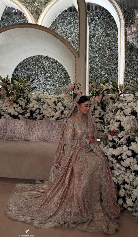 Casual Bridal Dress, Asian Wedding Dress Pakistani, Wedding Dresses Pakistani, Red Bridal Dress, Desi Wedding Dresses, Asian Bridal Dresses, Asian Wedding Dress, Desi Bride, Latest Bridal Dresses