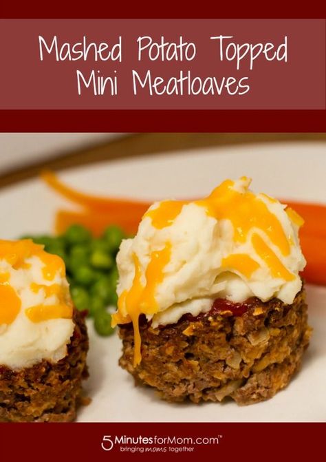 Mashed Potato Topped Mini Meatloaves #Recipe Recipe Meatloaf, Mini Meatloaf Recipes, Mini Meatloaf, Mini Meatloaves, Meatloaf Dinner, Meatloaf Muffins, Easy Mashed Potatoes, Potato Toppings, With Mashed Potatoes